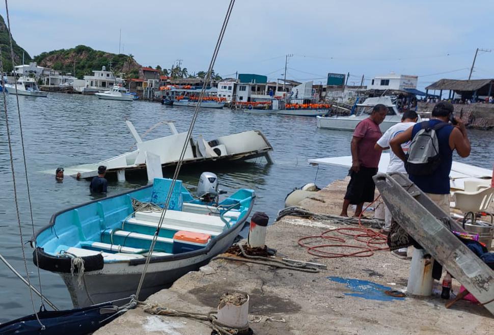 $!Hunde tormenta seis embarcaciones en Mazatlán