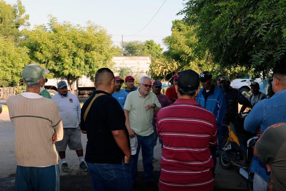 $!Alcalde de Escuinapa reafirma compromiso con la salud comunitaria al reunirse con personal de recolección de basura