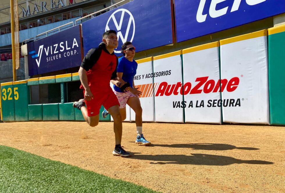 $!El sueño de una vida: La historia del mazatleco Jesús Ríos y su camino en el beisbol