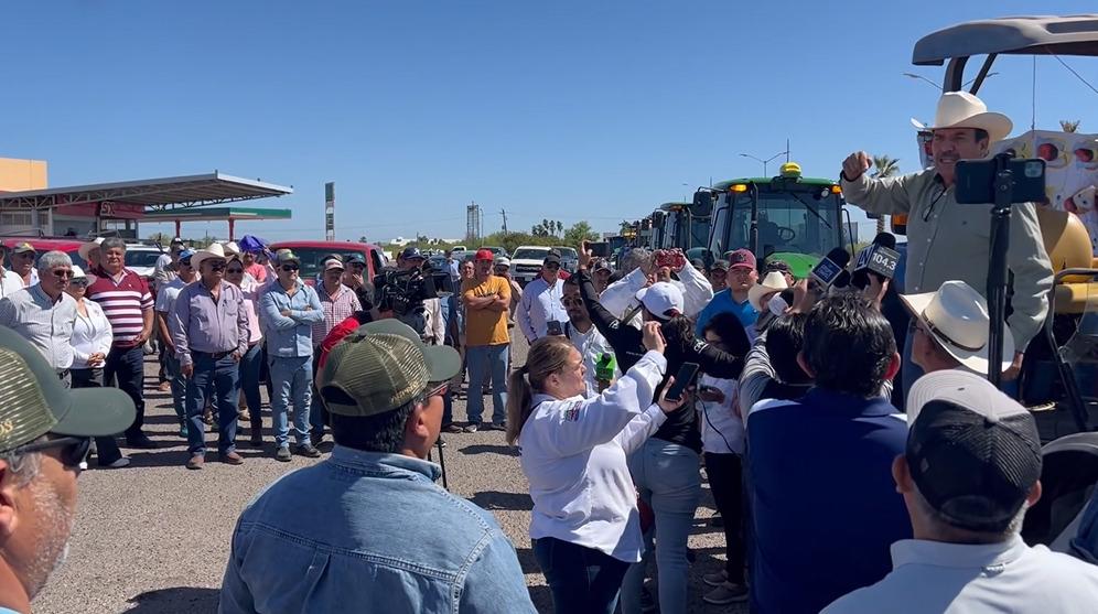 $!Productores toman instalaciones de Pemex en Topolobampo