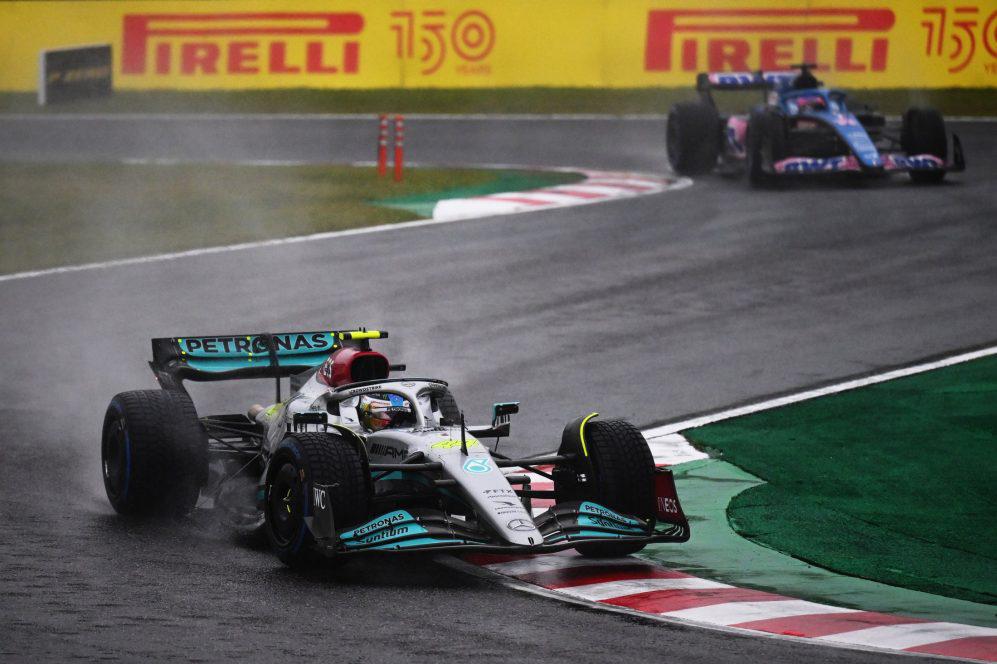 $!Checo Pérez es segundo en GP de Japón; Verstappen gana y revalida título en Fórmula 1