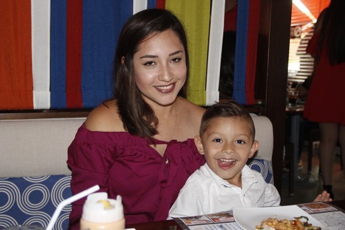 Consienten su paladar en Restaurante Cabanna - Noroeste